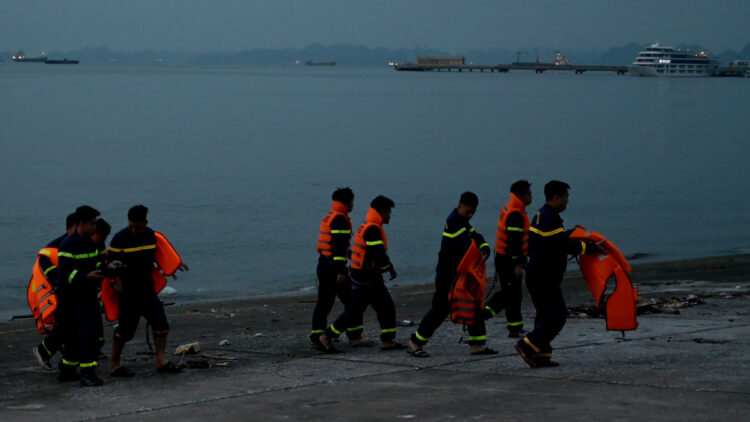 Al menos 76 migrantes muertos y varios desaparecidos en un naufragio en Yemen