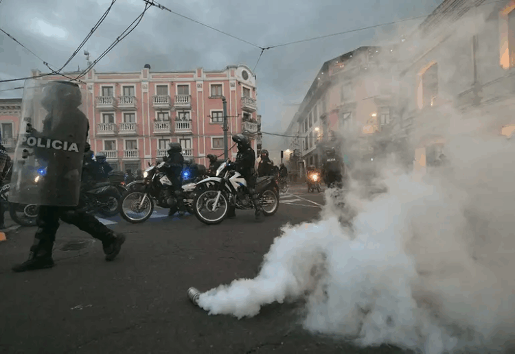 Noboa decreta estado de excepción en Ecuador ante protestas por alza al diésel