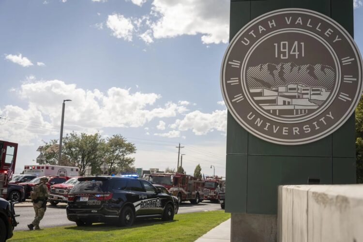 Buscan imputar al asesino de Charlie Kirk por homicidio agravado y obstrucción de justicia