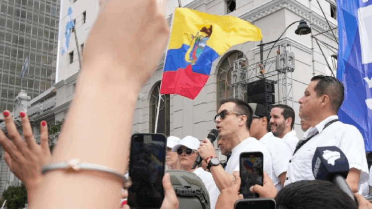 Frena Corte de Ecuador convocatoria a consulta popular para instalar Asamblea Constituyente
