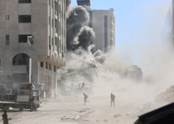 Ejército de Israel reporta que más de 250 mil palestinos huyeron de la Ciudad de Gaza