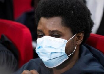 Dictan tres años de trabajos forzosos para ministro de Justicia por caso de corrupción en el Congo