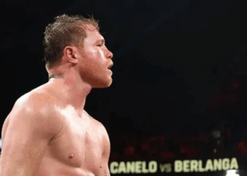 ‘Canelo’ Álvarez cae en el ranking y David Benavidez lo reta a subir de peso