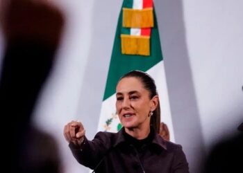 Plantea Sheinbaum a diputados federales corrección a Ley de Amparo