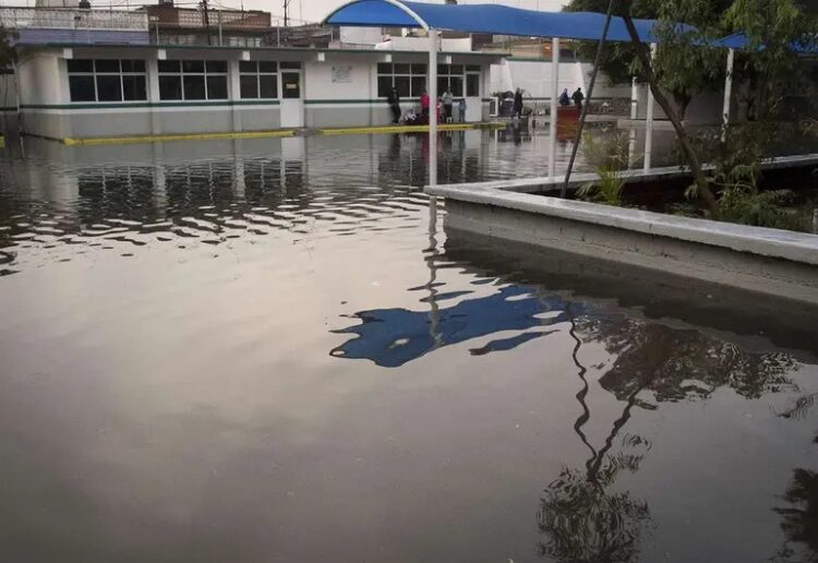 Todas las escuelas en el país cuentan con seguro de daños: Mario Delgado