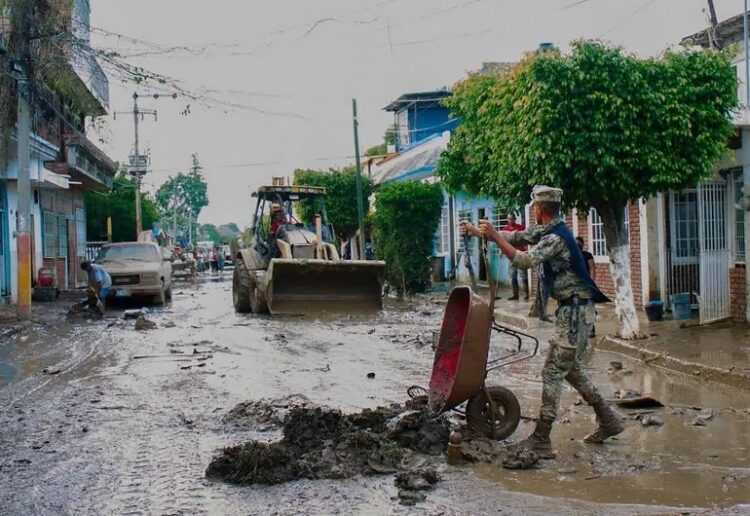 Suman 72 muertos por lluvias en México; hay 48 personas no localizadas