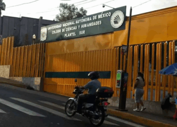 Padres en CCH Sur aceptan ‘con reservas’ respuesta de la UNAM