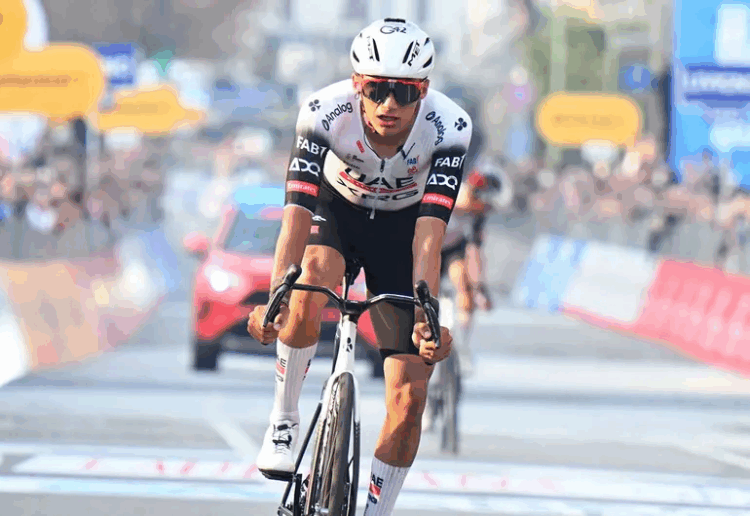 Embestida final del mexicano; Isaac del Toro logra su victoria 16