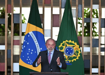 Lula confirma que se presentará para disputar un cuarto período presidencial en Brasil