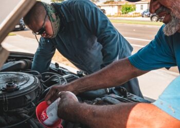 Evita fallas costosas: cuida bien tu transmisión automática