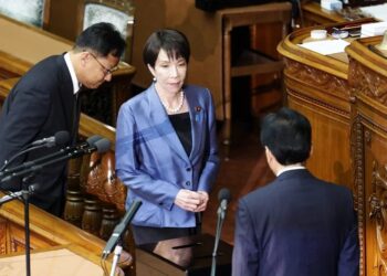 La conservadora Sanae Takaichi se convierte en la primera mujer en liderar Japón