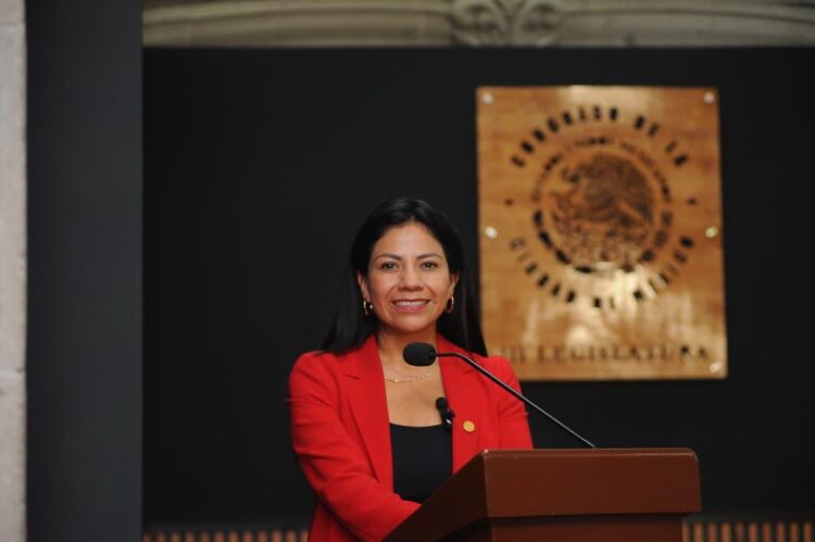 Se impulsarán atenciones médicas gratuitas para reducir cáncer de mama: Diputada Valeria Cruz