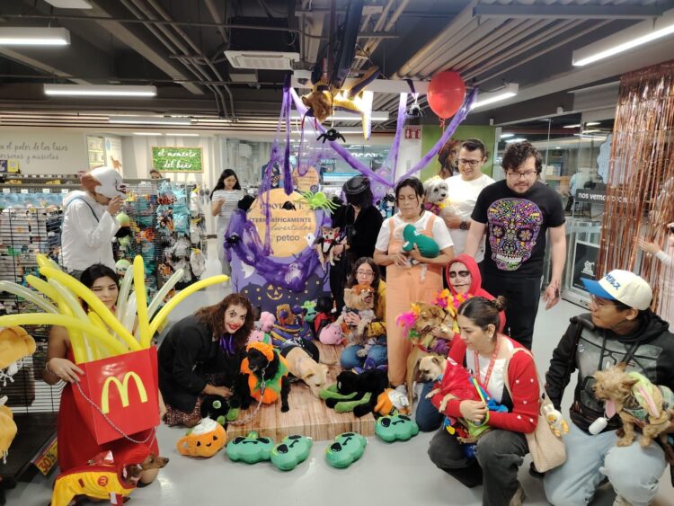 Petco celebra un Halloween lleno de espíritu, disfraces y amor por las mascotas