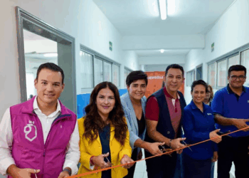 Fundación DEACERO impulsa el desarrollo comunitario con la inauguración de aula tecnológica en Guadalupe, Nuevo León