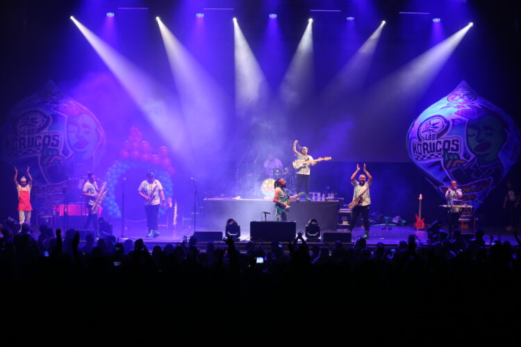 Los Korucos celebran dos décadas de ska con una fiesta memorable en el Teatro Metropolitan