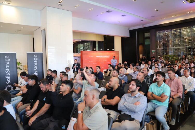 SolisSotorage presenta con Éxito Evercore en Chile