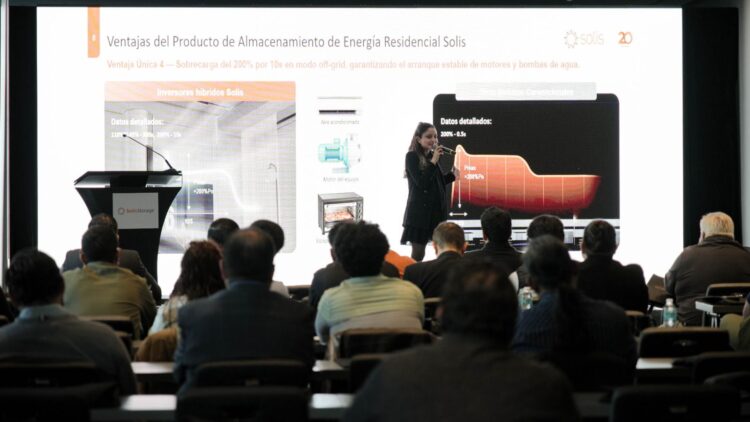 SOLISSTORAGE HACE EXITOSA PRESENTACIÓN DE EVERCORE