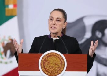 “Siempre vamos a estar de acuerdo con la democracia”, dice Sheinbaum tras acusación de Xiomara Castro por un posible golpe de Estado