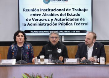 Se realiza reunión entre alcaldesas y alcaldes de Veracruz emanados de MC y autoridades de la Administración Pública Federal