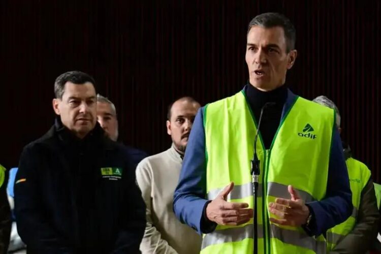 España declara 3 días de luto por accidente ferroviario; ¿qué se sabe?