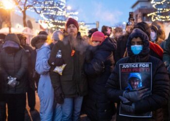 Trump envía a su “zar” antiinmigración a Minnesota tras muerte de manifestante