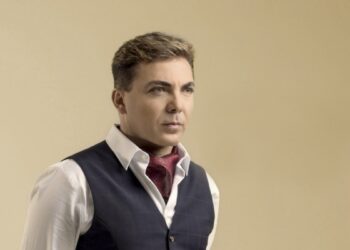 El Auditorio Nacional recibe nuevamente a Cristian Castro en un regreso desde el corazón