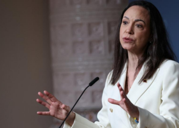 María Corina Machado promete regresar a Venezuela “lo antes posible”