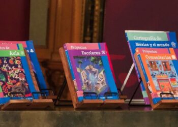 Libros de texto “son perfectibles, pero se mantienen”